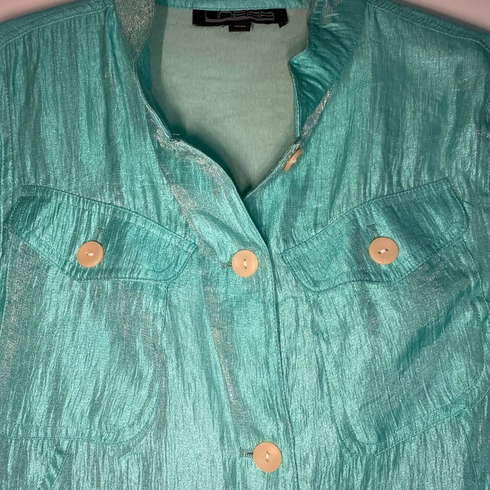 Euc Linear Button Down Lightweight Jacket. - image 3